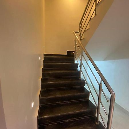 Hotel Raghupati Ayodhya ภายนอก รูปภาพ